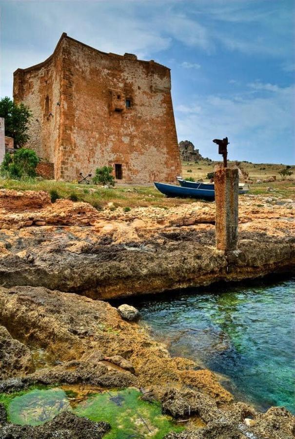 Appartamento I Tramonti Di Cofano กัสเตลลุซโซ ภายนอก รูปภาพ