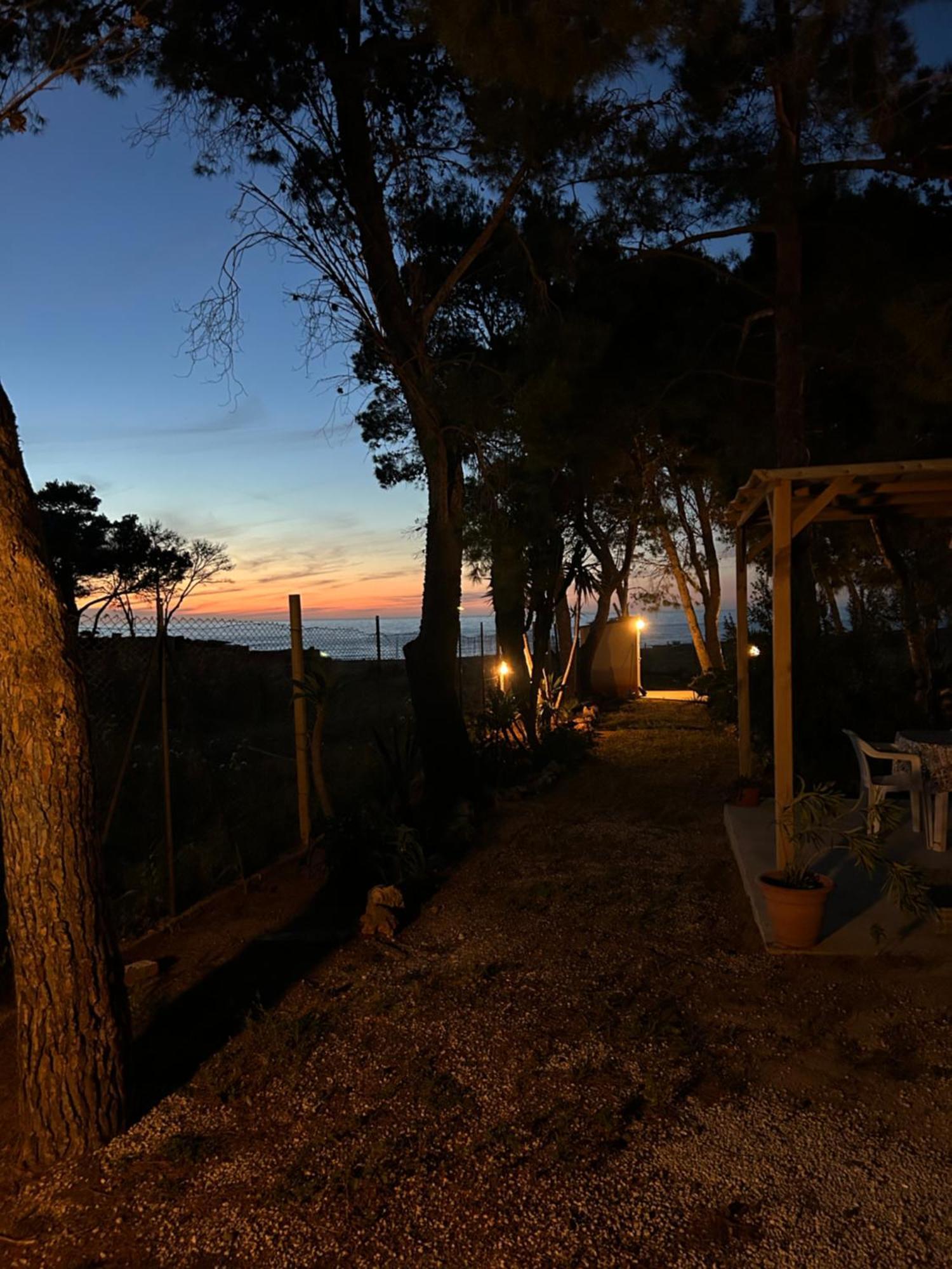 Appartamento I Tramonti Di Cofano กัสเตลลุซโซ ภายนอก รูปภาพ