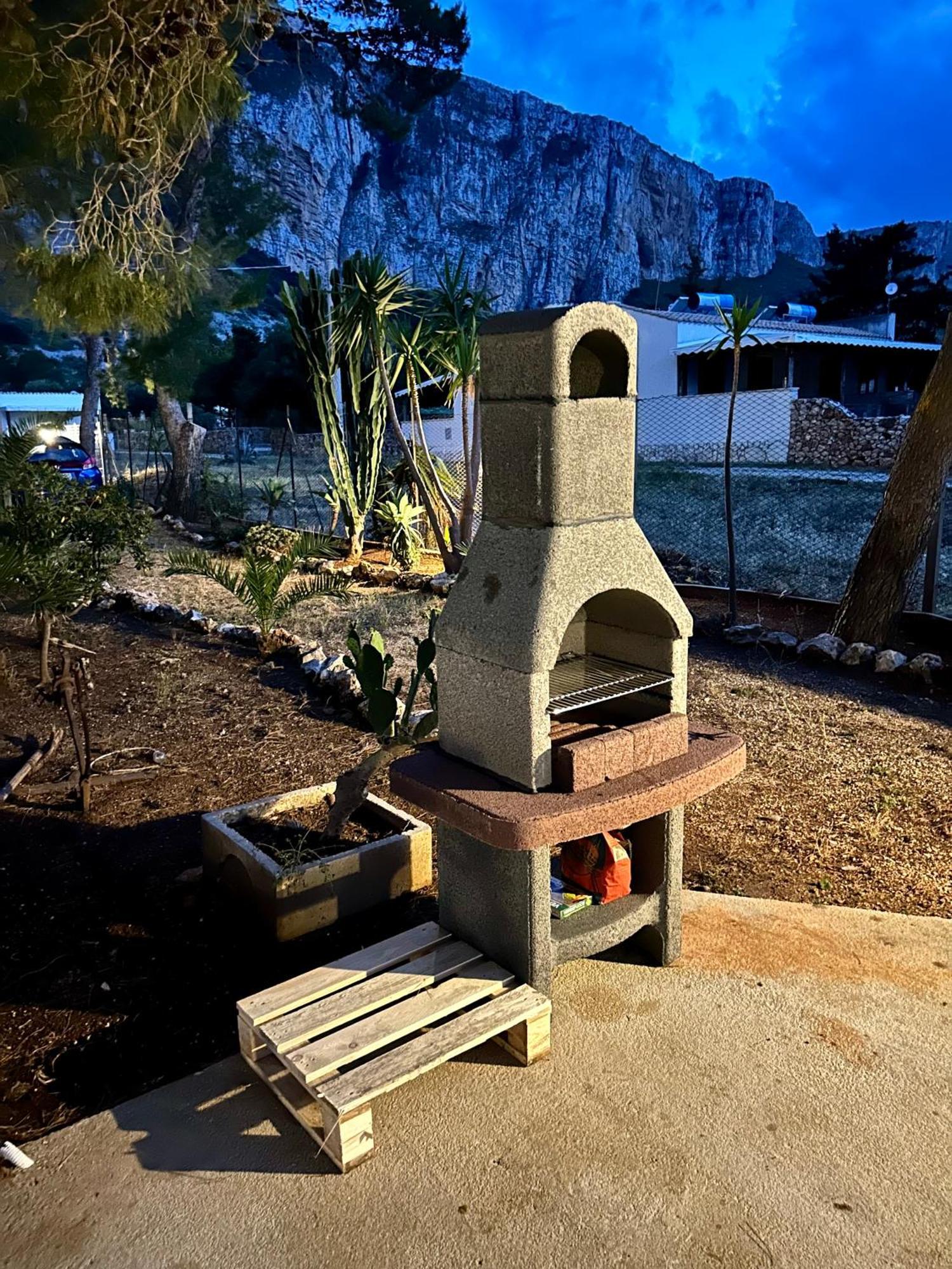 Appartamento I Tramonti Di Cofano กัสเตลลุซโซ ภายนอก รูปภาพ